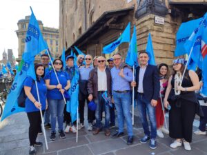 Immagine della galleria: 6 maggio, Bologna – le immagini della manifestazione unitaria