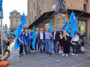 Immagine della galleria: 6 maggio, Bologna – le immagini della manifestazione unitaria