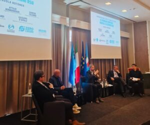 Immagine della galleria: Insieme per la scuola di tutti – Consiglio Nazionale a Riccione