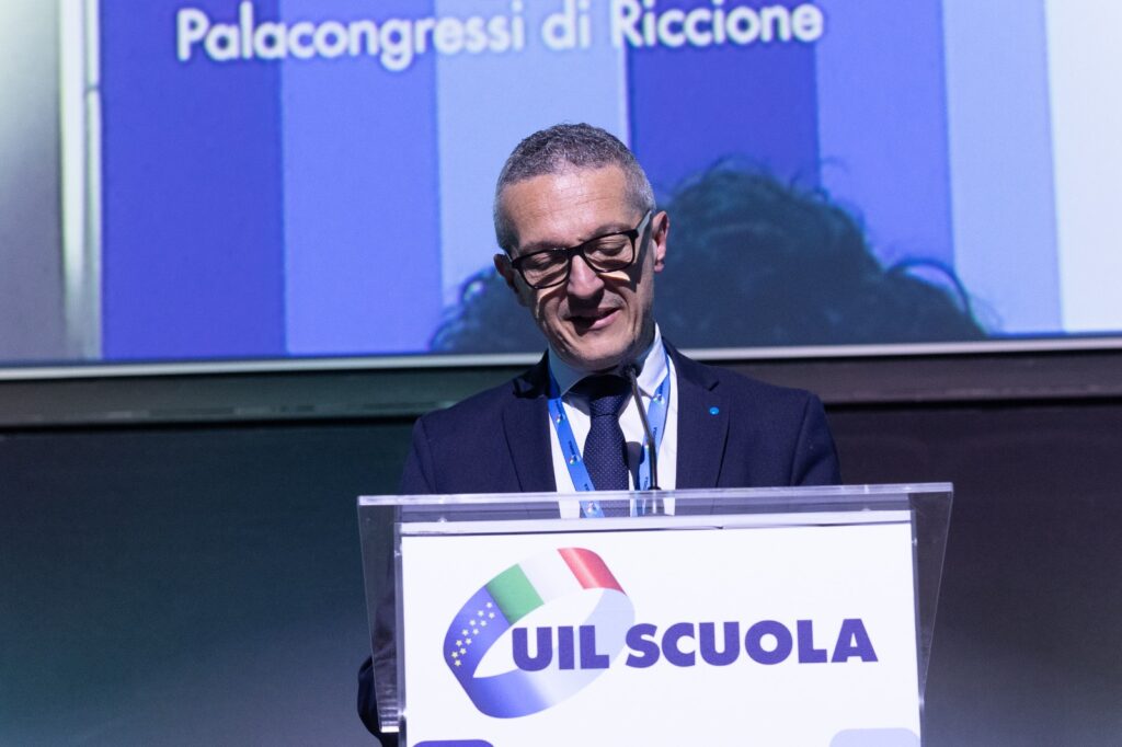 Personale Ata, la Corte UE condanna l’Italia, D’Aprile: “Basta contratti a tempo, serve un piano straordinario di stabilizzazione”