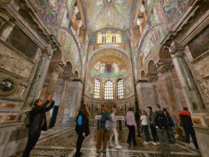 Immagine della galleria: Dialogo sociale e difesa dei diritti –  Le immagini dentro e fuori il Congresso del panel internazionale