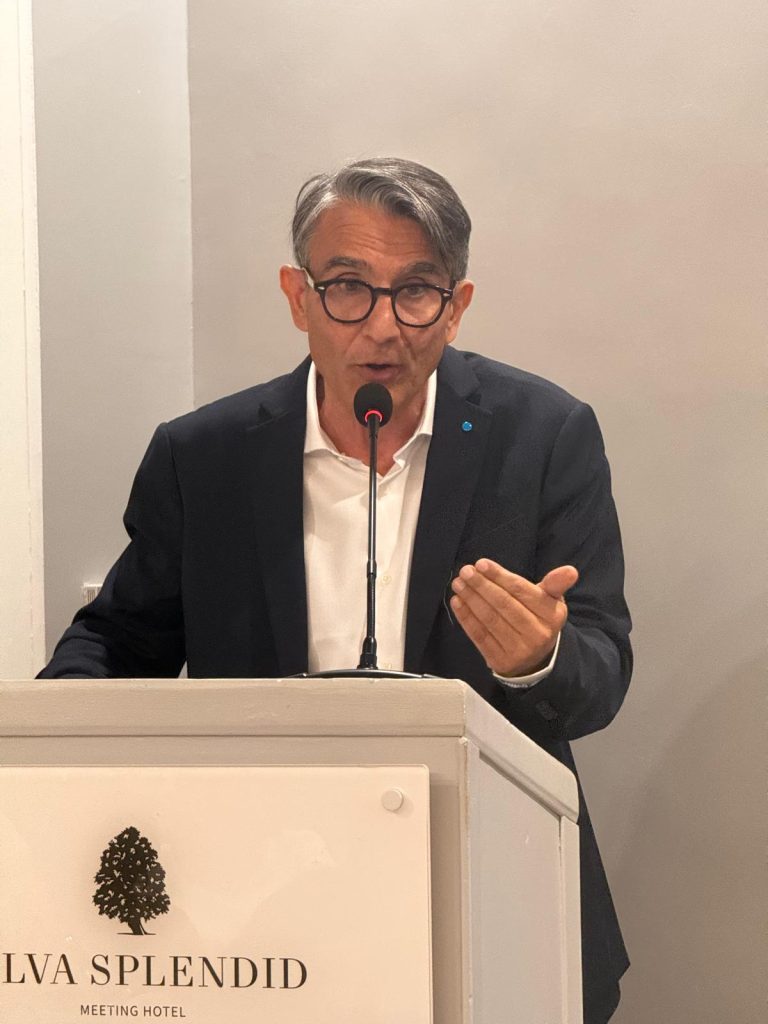 Dirigenti scolastici, intervista ad Andrea Codispoti: “Assumere tutti i candidati delle graduatorie”
